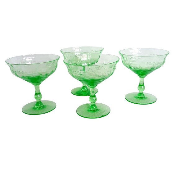 Set Of 4 Vintage Green Depression Glass Coupe Goblets With Leaf Etching Design - Picture 1 of 7